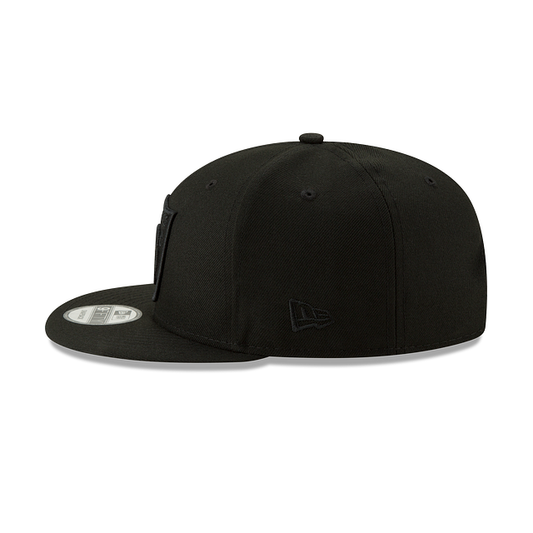 MEN'S NEW ERA NFL LAS VEGAS RAIDERS 9FIFTY ALL BLACK SNAPBACK HAT