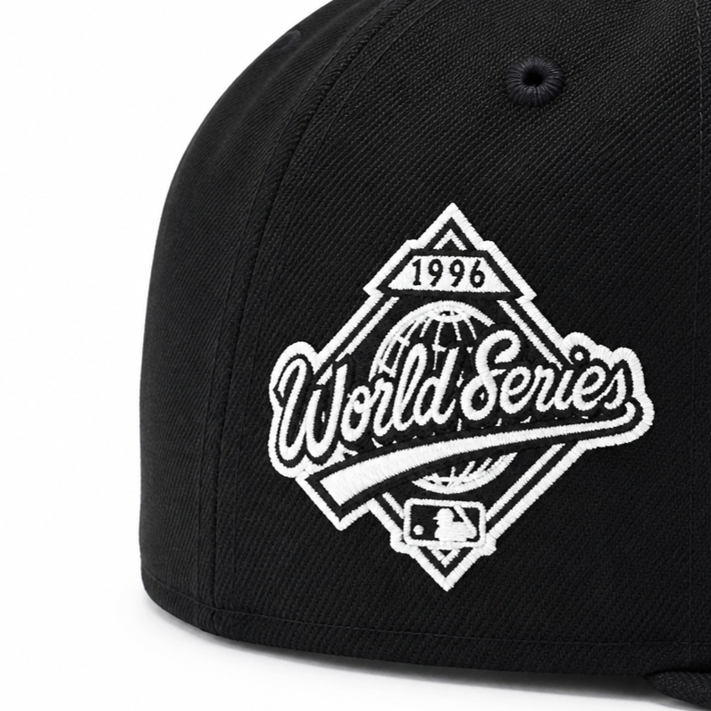 9FIFTY NEW ERA MEN'S MLB 1996 WORLD SERIES SIDEPATCH NEW YORK YANKEES BLACK SNAPBACK HAT