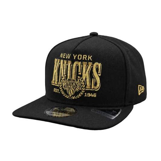 NEW ERA MEN'S 9FIFTY A-FRAME NBA NEW YORK KNICKS BLACK & GOLD SNAPBACK HAT