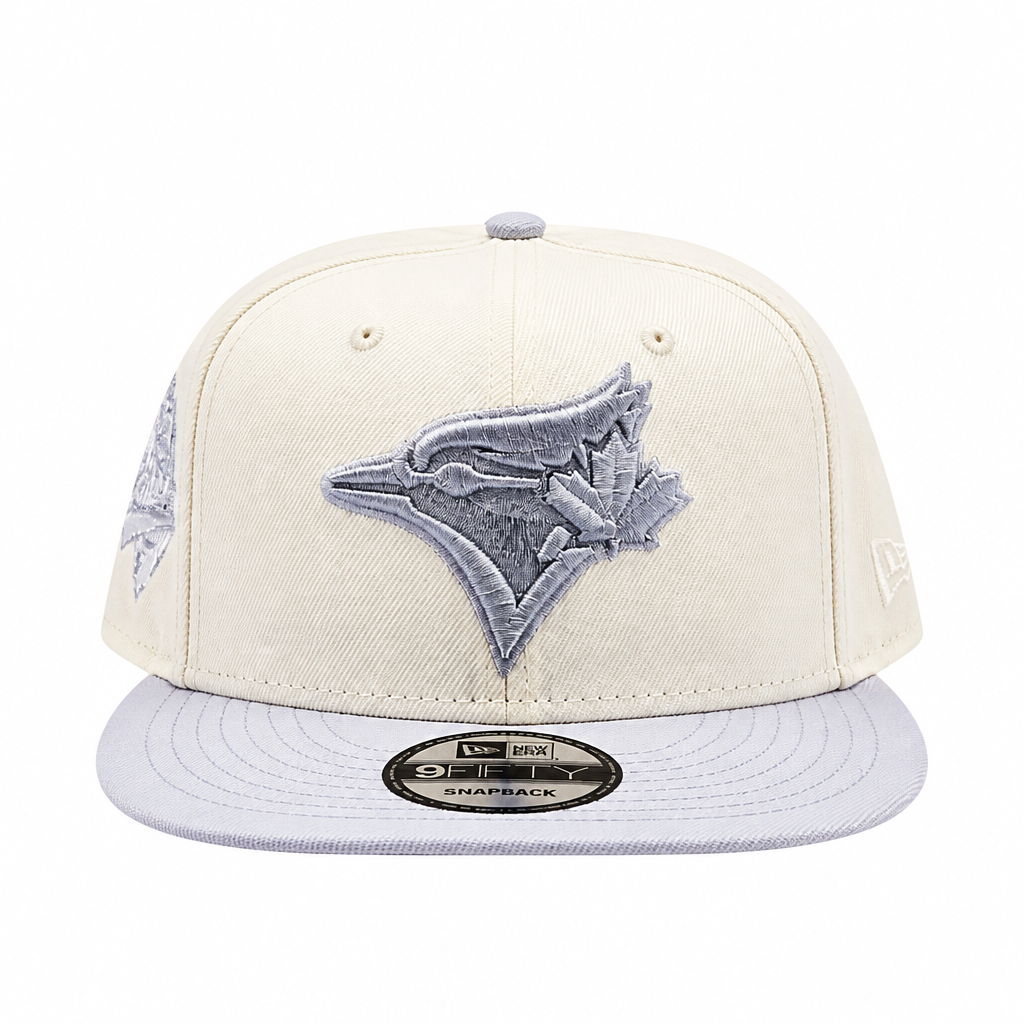 NEW ERA 9FIFTY TORONTO BLUE JAYS 1992 WORLD SERIES OFF WHITE/CHROME GREY SNAPBACK HAT