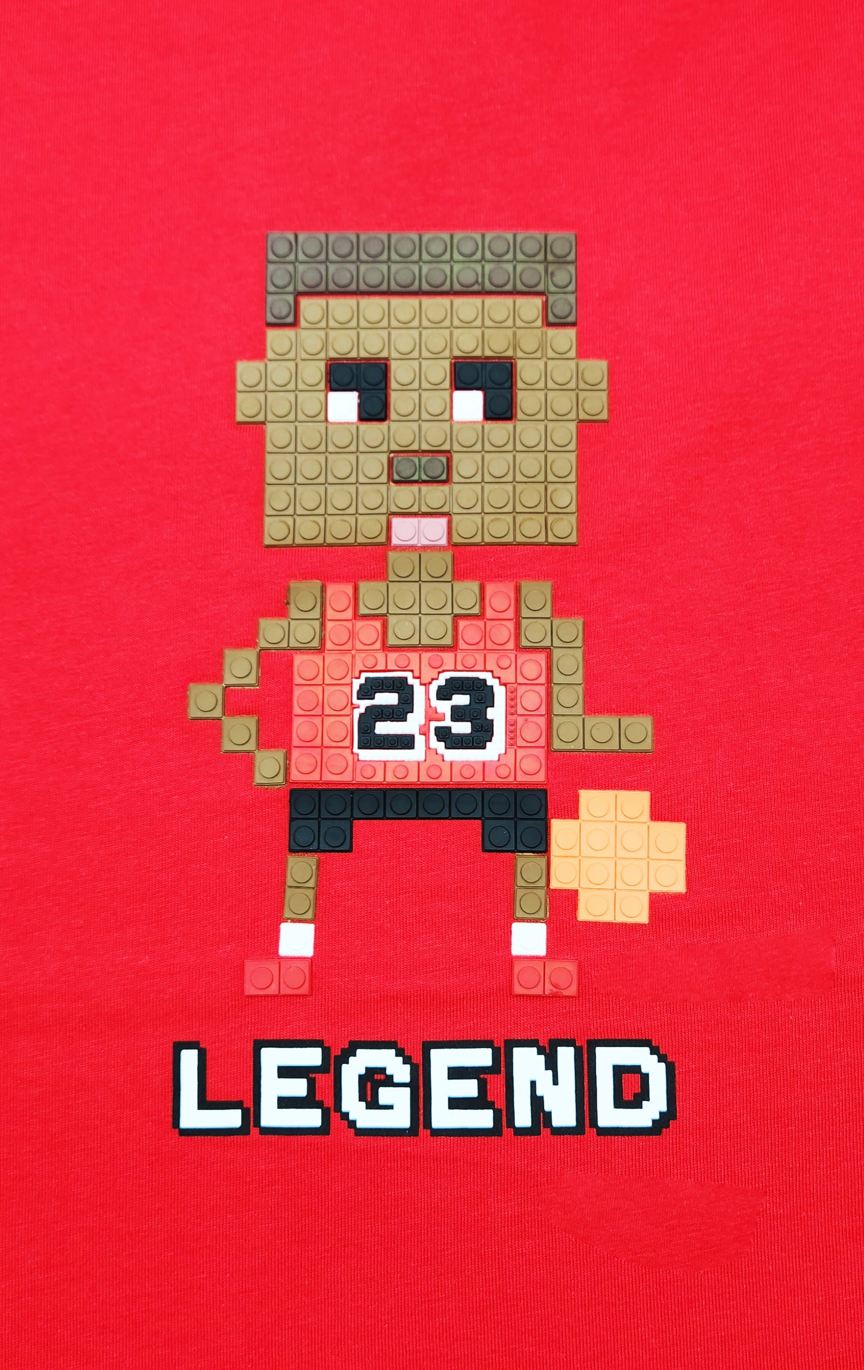 SWITCH REMARKABLE LEGEND BASKETBALL PIXEL T-SHIRT (RED)