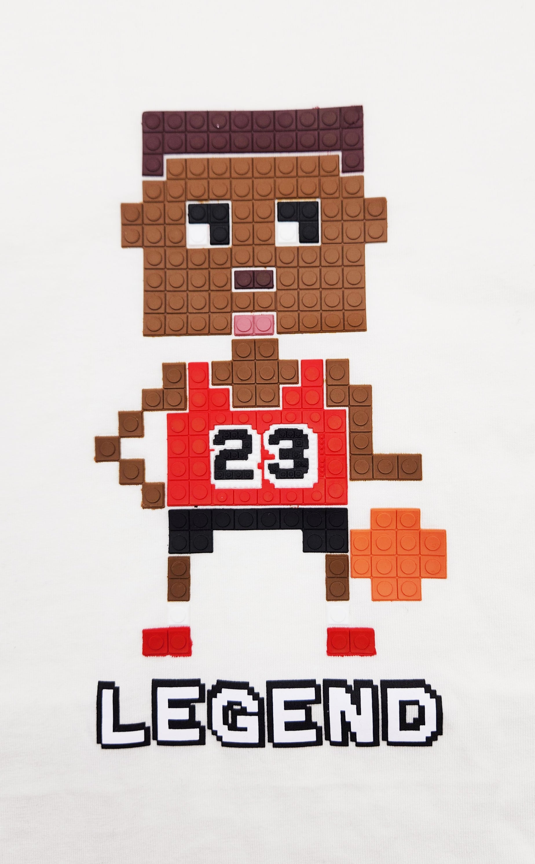 SWITCH REMARKABLE LEGEND BASKETBALL PIXEL T-SHIRT (CREAM)