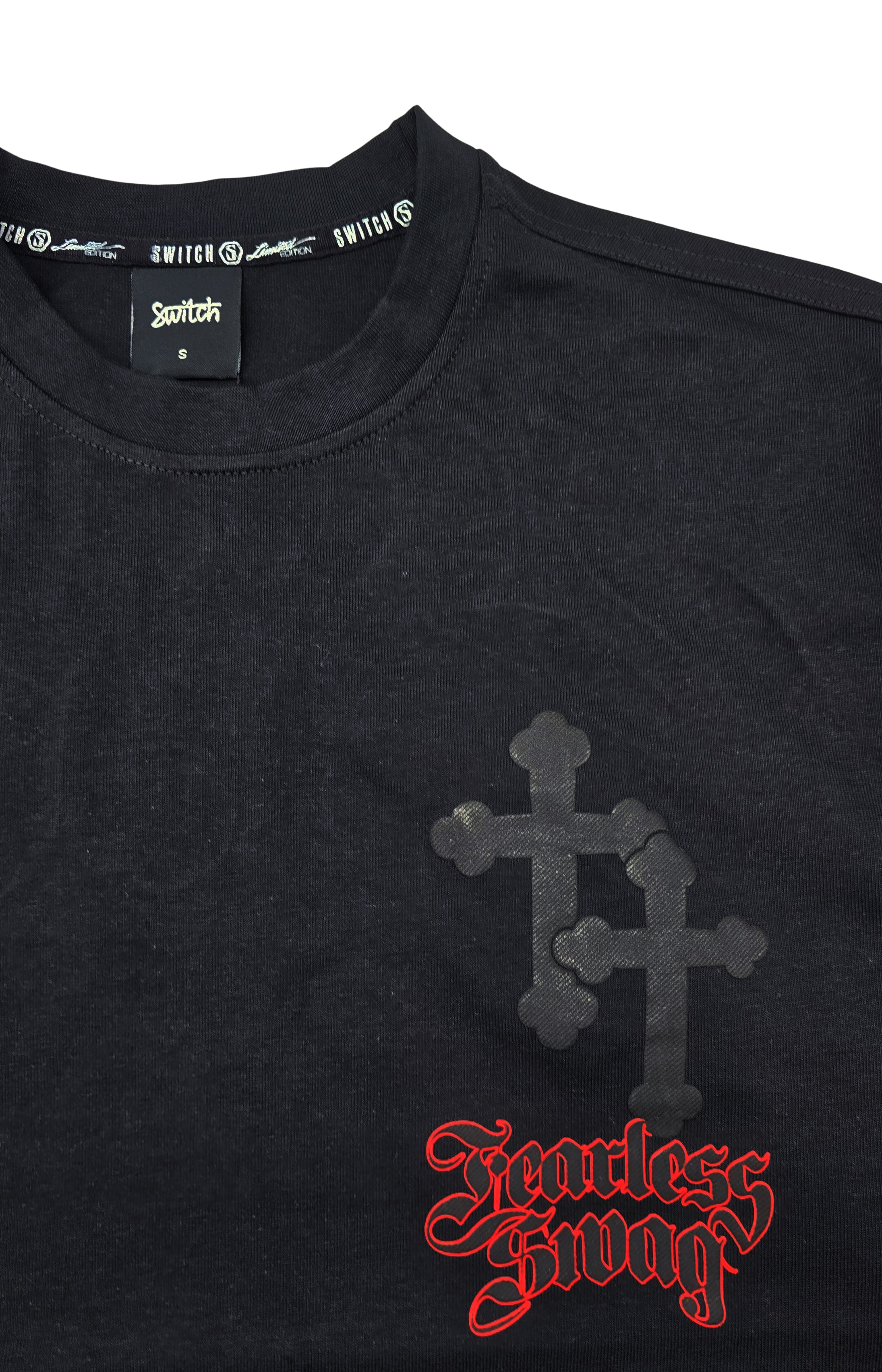 SWITCH MEN'S HELP DEATH DROP SHOULDER FEARLESS DOGS GRAPHIC T-SHIRT (BLACK)