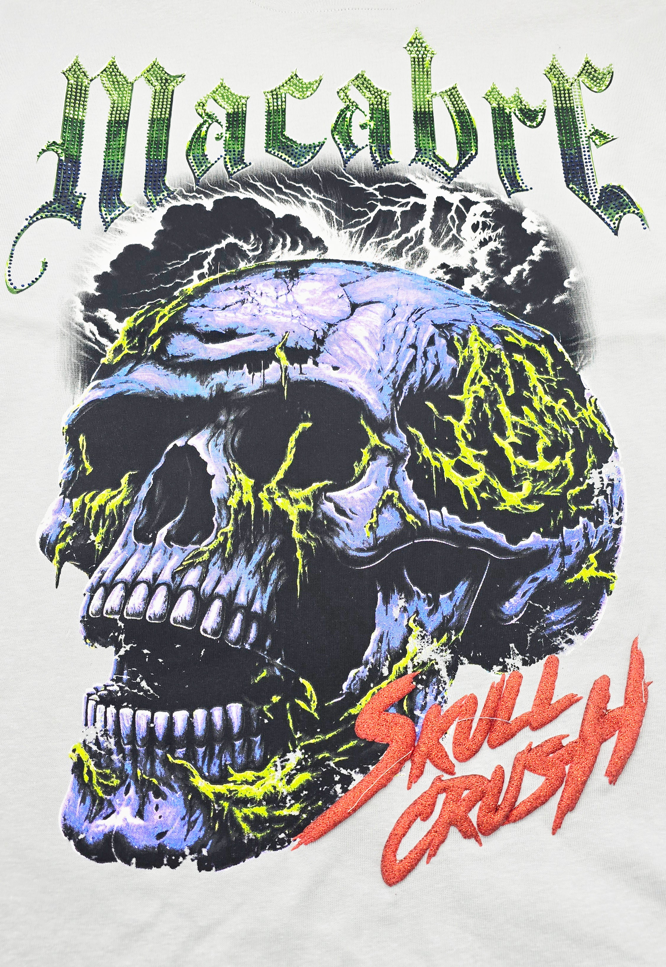 SWITCH MEN'S RHINESTONE MACABRE SKULL CRUSH DROP SHOULDER GRAPHIC T-SHIRT (GREY)