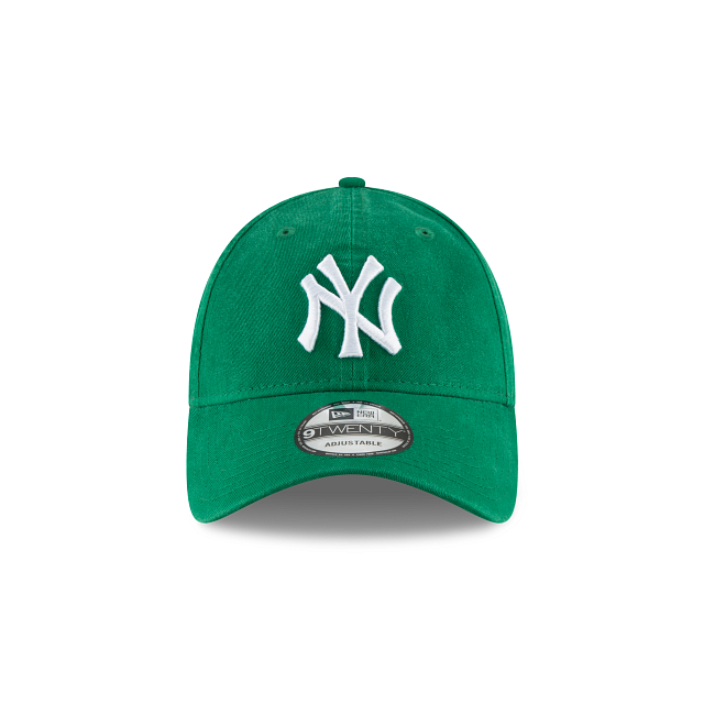 MEN'S NEW ERA MLB CORE CLASSIC 2 9TWENTY NEW YORK YANKEES GREEN & WHITE STRAPBACK CAP