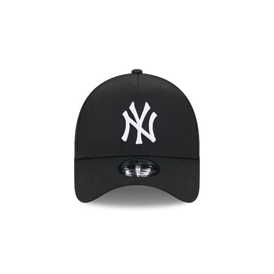 MEN'S NEW ERA MLB 9FORTY A-FRAME NEW YORK YANKEES BLACK & WHITE SNAPBACK HAT