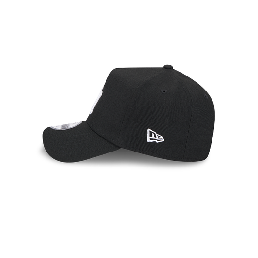 MEN'S NEW ERA MLB 9FORTY A-FRAME NEW YORK YANKEES BLACK & WHITE SNAPBACK HAT