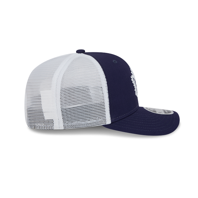 MEN'S NEW ERA NHL TORONTO MAPLE LEAFS 9SEVENTY STRETCH-SNAP TRUCKER NAVY BLUE & WHITE SNAPBACK HAT