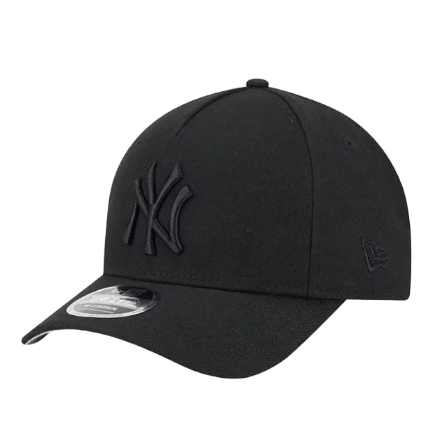 MEN'S NEW ERA MLB 9FORTY M-CROWN A-FRAME NEW YORK YANKEES BLACK & WHITE SNAPBACK HAT