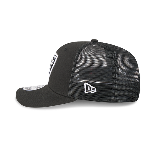MEN'S NEW ERA NFL LAS VEGAS RAIDERS 9SEVENTY STRETCH-SNAP TRUCKER BLACK SNAPBACK HAT