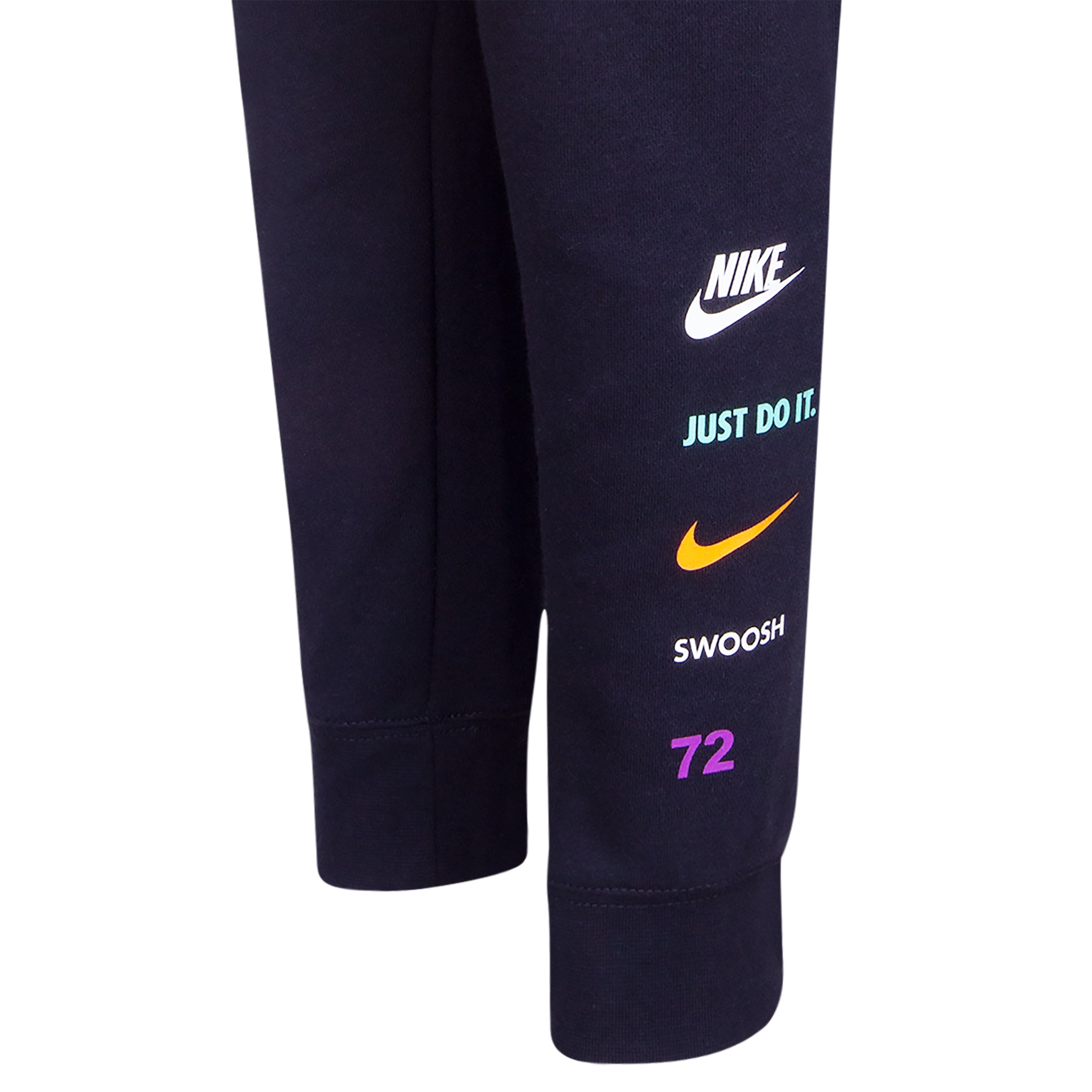 NIKE KIDS ILLUMINATE LONG SLEEVE T-SHIRT & PANT SET (MINT GREEN/BLACK SIZE 4-7Y)