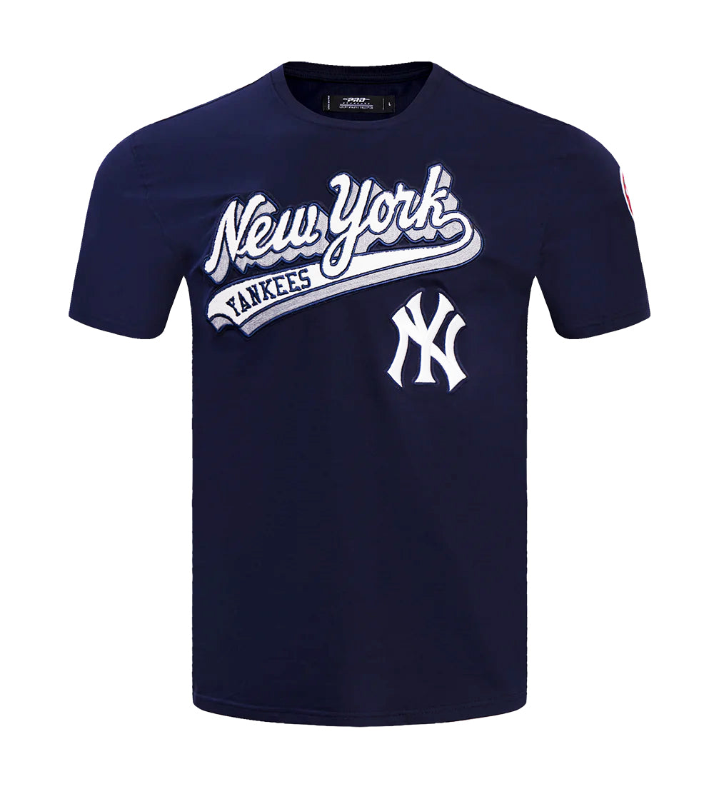 PRO STANDARD MLB NEW YORK YANKEES SCRIPT TAIL MEN'S NAVY BLUE T-SHIRT