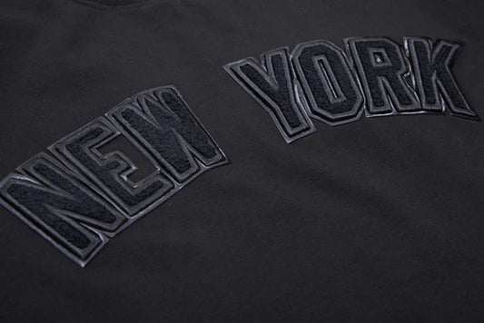 PRO STANDARD MLB NEW YORK YANKEES TRIPLE BLACK LOGO PRO TEAM MEN'S T-SHIRT