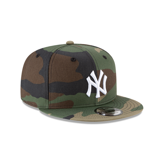 MEN'S 950 NEW YORK YANKEES CAMO SNAPBACK HAT