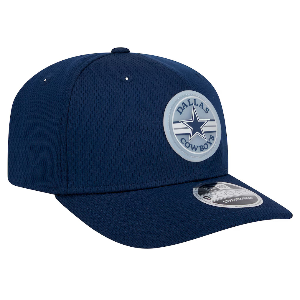 9SEVENTY MEN'S NEW ERA NFL DALLAS COWBOYS NAVY BLUE ADVENTURE PATCHED STRETCH-SNAP ADJUSTABLE HAT