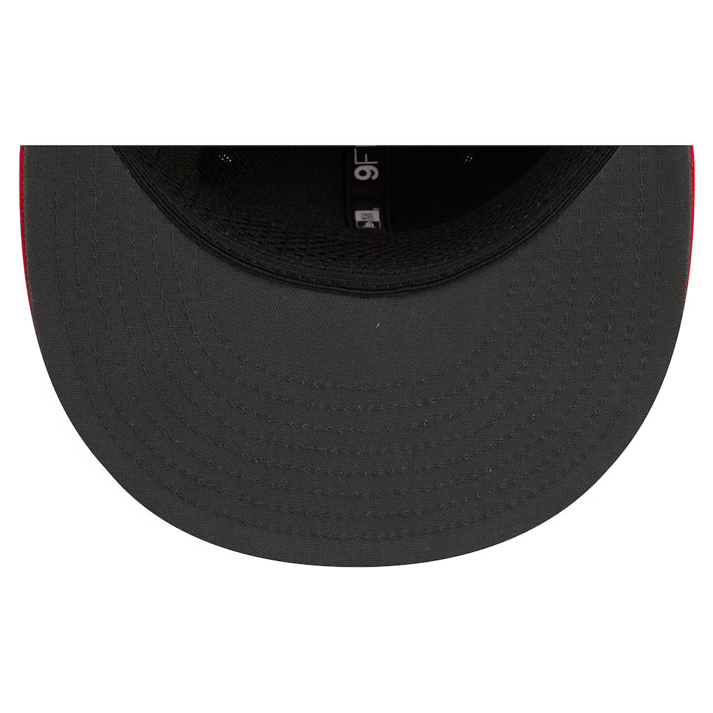 NEW ERA MEN'S 9FIFTY SCARLET SAN FRANCISCO 49ERS 2026 SIDELINE RED W/ BLACK SNAPBACK HAT