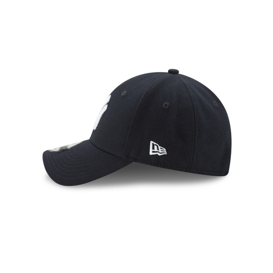 MEN'S NEW ERA MLB THE LEAGUE 9FORTY NEW YORK YANKEES NAVY BLUE & WHITE VELCRO CAP