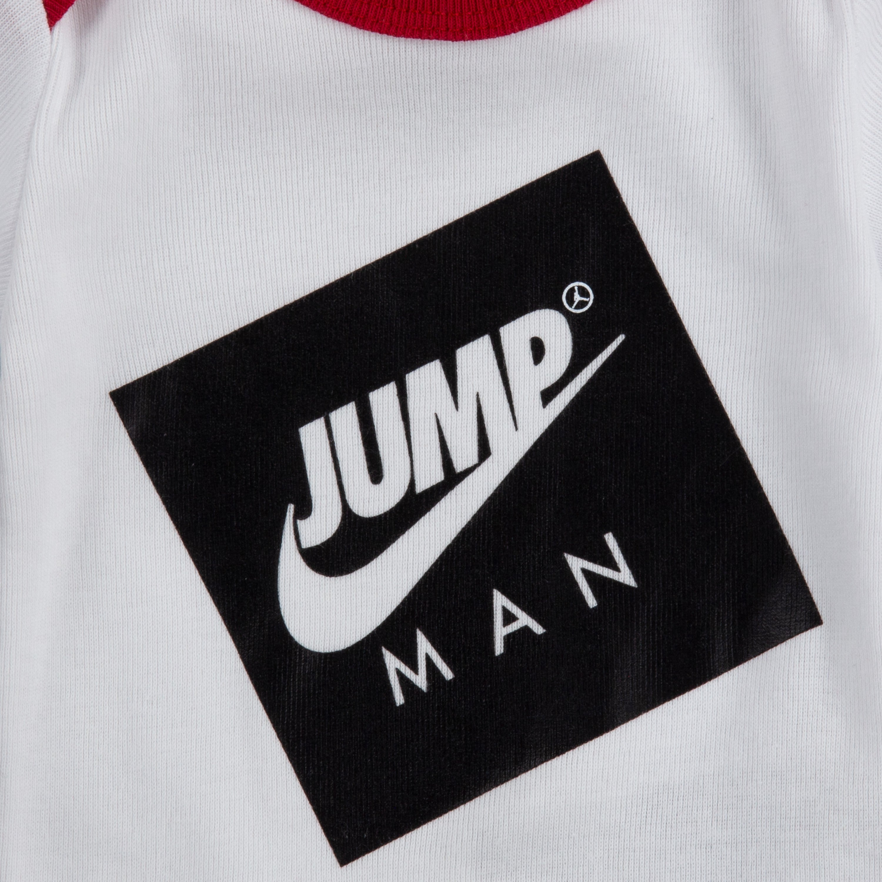 JORDAN 3 PIECE BABY SET (BODYSUIT/BIB/BOOTIES)